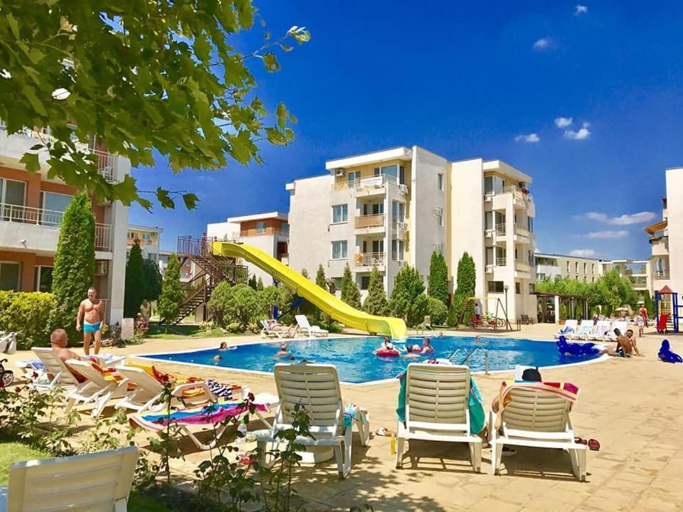 Holiday Fort Golf Club - Premium Apartments Slântsjev Brjag Eksteriør bilde