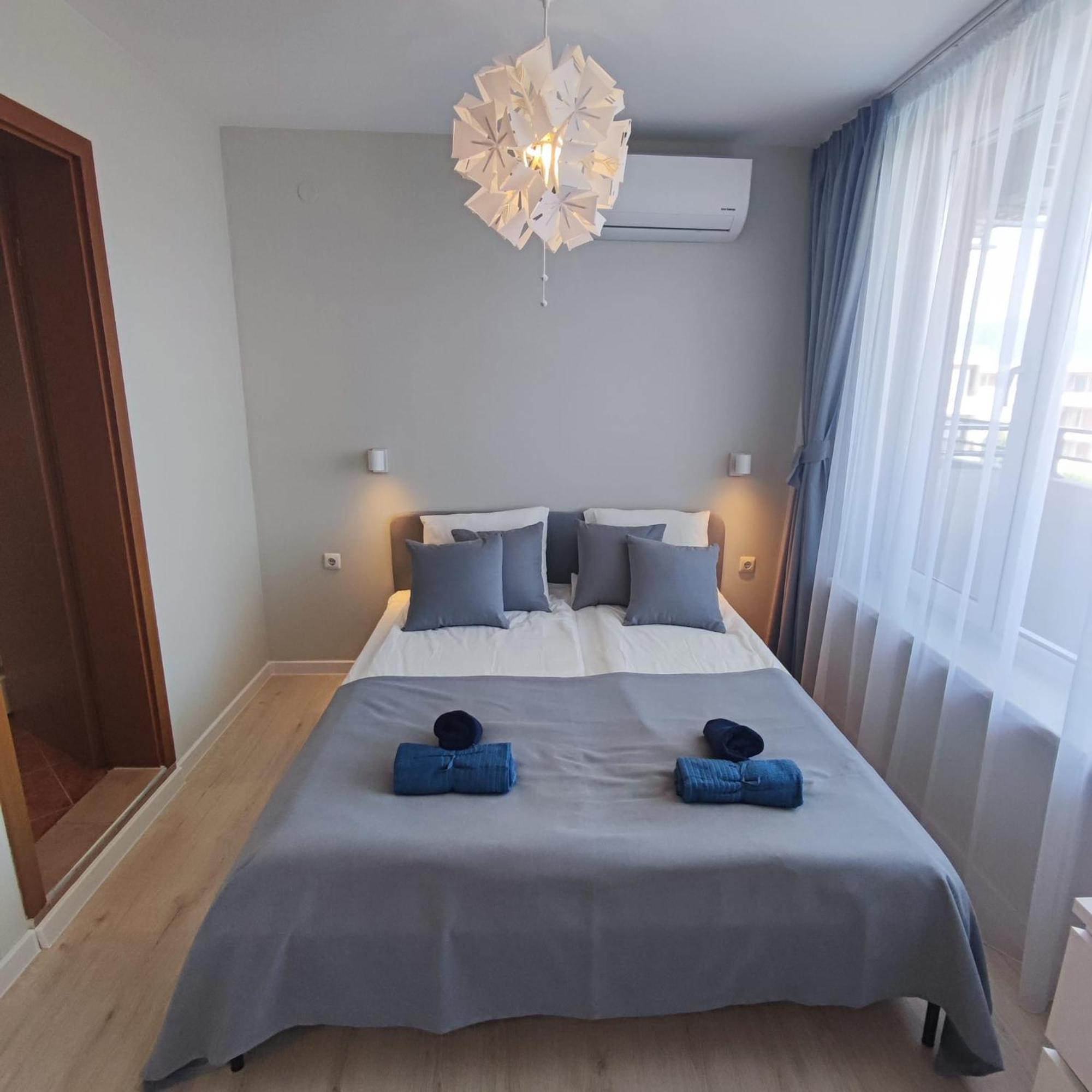 Holiday Fort Golf Club - Premium Apartments Slântsjev Brjag Eksteriør bilde